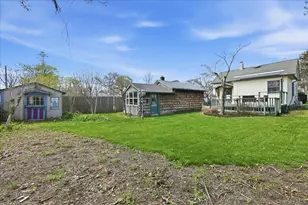 36 Pine St, Islip, NY 11751 - Photo 34