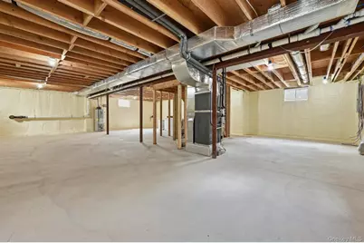 447 Keller Avenue, Elmont, NY 11003 - Photo 36