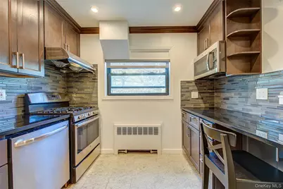 7401 220th Street #132B2, Oakland Gardens, NY 11364 - Photo 2