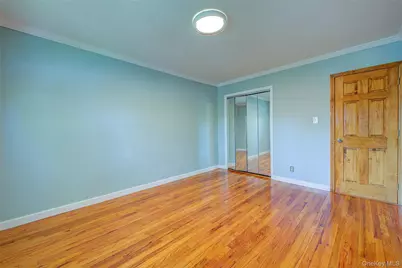 7401 220th Street #132B2, Oakland Gardens, NY 11364 - Photo 14