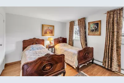 185 Whistler Road, Manhasset, NY 11030 - Photo 16