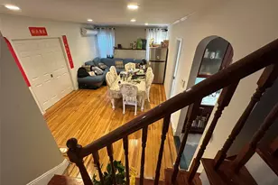 35-20 Utopia Pkwy, Flushing, NY 11358 - Photo 18