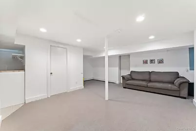 1408 Shelbourne Avenue, Mamaroneck, NY 10543 - Photo 14