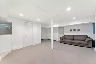 1408 Shelbourne Ave, Mamaroneck, NY 10543 - Photo 14