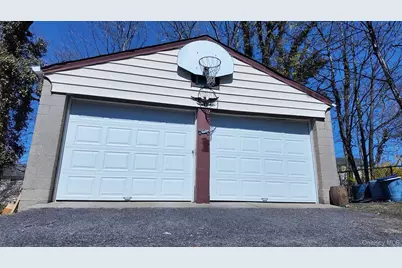 40 Greenvale Circle, White Plains, NY 10607 - Photo 20