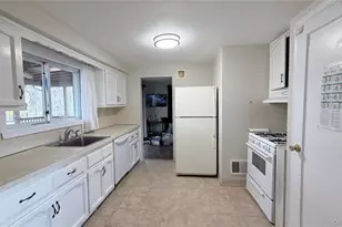 40 Greenvale Cir, White Plains, NY 10607 - Photo 10