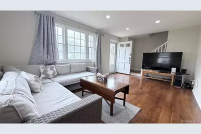 40 Greenvale Circle, White Plains, NY 10607 - Photo 6