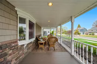 26 Ballad Ln, Hicksville, NY 11801 - Photo 20