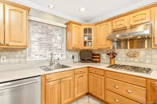 268 7th Ave, Saint James, NY 11780 - Photo 14