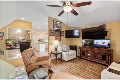 56 Bayonne Avenue, Central Islip, NY 11722 - Photo 12