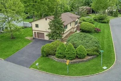 6 Gage Court, Tappan, NY 10983 - Photo 2