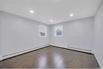 54 Ketcham Avenue, Hicksville, NY 11801 - Photo 20