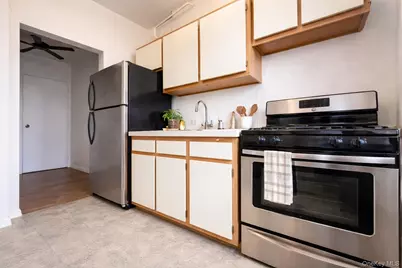 10 Franklin Avenue #2MEF, White Plains, NY 10601 - Photo 4