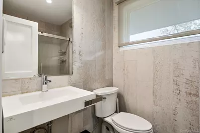 11 Flower Lane, Great Neck, NY 11024 - Photo 26