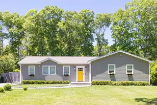 29 Matthews Dr, Remsenburg, NY 11972 - Photo 2