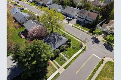 39 Deer Path Lane, Syosset, NY 11791 - Photo 22