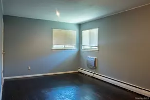 39 Deer Path Ln, Syosset, NY 11791 - Photo 16