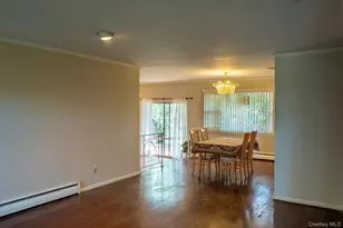 39 Deer Path Ln, Syosset, NY 11791 - Photo 8
