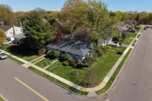 39 Deer Path Ln, Syosset, NY 11791 - Photo 26