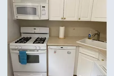245-21 Union Turnpike #C-2, Bellerose, NY 11426 - Photo 4