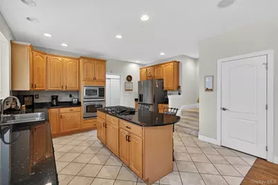 31 Sunflower Circle, Wappingers Falls, NY 12590 - Photo 18