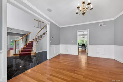 31 Sunflower Circle, Wappingers Falls, NY 12590 - Photo 8