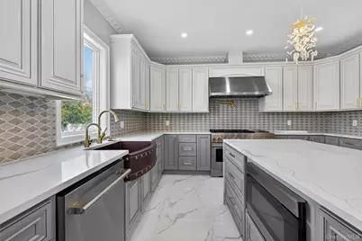 171 South Street, New Hyde Park, NY 11040 - Photo 6