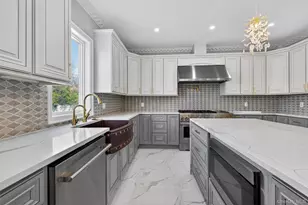 171 South St, New Hyde Park, NY 11040 - Photo 6