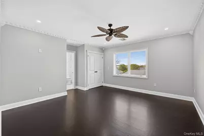 171 South Street, New Hyde Park, NY 11040 - Photo 24