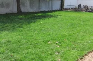 93 Woodview Rd, West Hempstead, NY 11552 - Photo 4