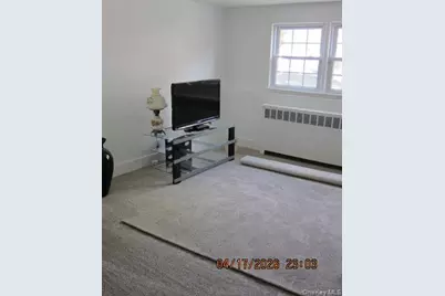 93 Woodview Road, West Hempstead, NY 11552 - Photo 22