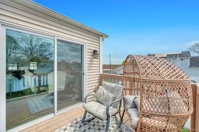 794 Sayville Avenue, Bohemia, NY 11716 - Photo 8