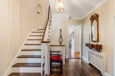 38 Prospect Avenue, Garden City, NY 11530 - Photo 2