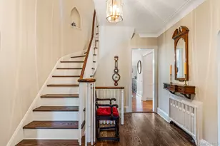 38 Prospect Ave, Garden City, NY 11530 - Photo 2