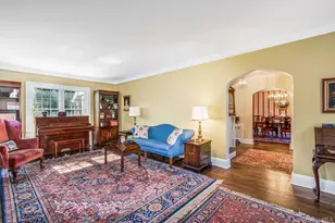 38 Prospect Ave, Garden City, NY 11530 - Photo 4