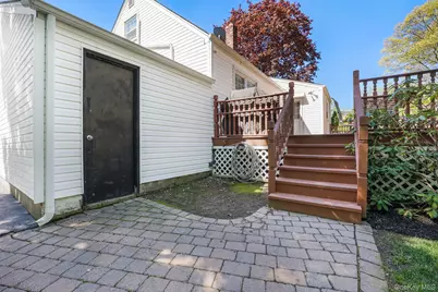 21 Arlene Court, Pearl River, NY 10965 - Photo 8
