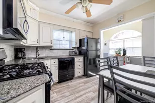 1027 Van Buren Ave, Franklin Square, NY 11010 - Photo 14