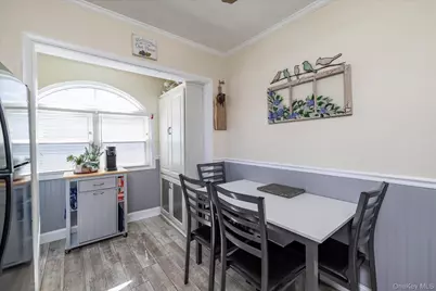 1027 Van Buren Avenue, Franklin Square, NY 11010 - Photo 16