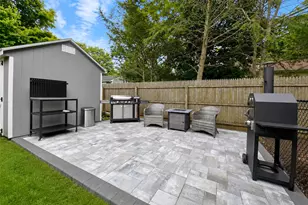 24 Nelson Pl, Mastic, NY 11950 - Photo 20