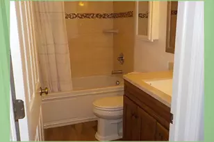 120 Mohawk Dr, Brightwaters, NY 11718 - Photo 10