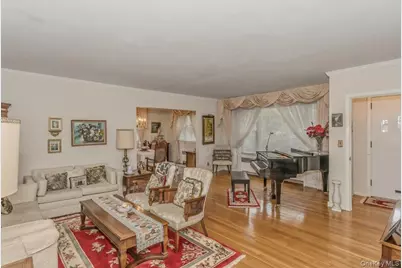 16804 Grand Central Parkway, Jamaica, NY 11432 - Photo 4