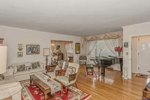 168-04 Grand Central Pkwy, Jamaica, NY 11432 - Photo 4
