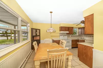 2 Arleen Avenue, Holbrook, NY 11741 - Photo 8