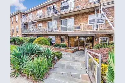 90 Park Avenue S #B6, Rockville Centre, NY 11570 - Photo 16