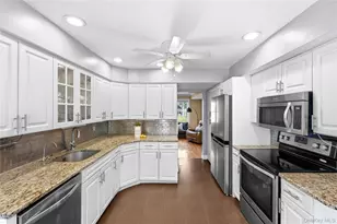 67 Manors Dr, Jericho, NY 11753 - Photo 12