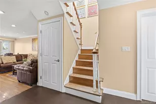 67 Manors Dr, Jericho, NY 11753 - Photo 6