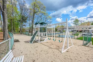 67 Manors Dr, Jericho, NY 11753 - Photo 26