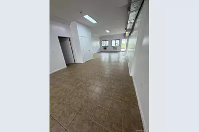 2320A Broadway, Astoria, NY 11106 - Photo 4