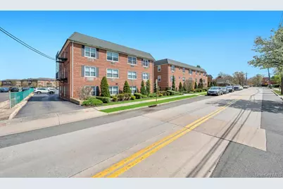 111 S Centre Avenue #2VV, Rockville Centre, NY 11570 - Photo 28