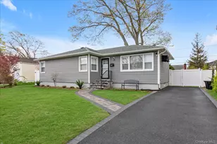3604 Locust Ave, Seaford, NY 11783 - Photo 2